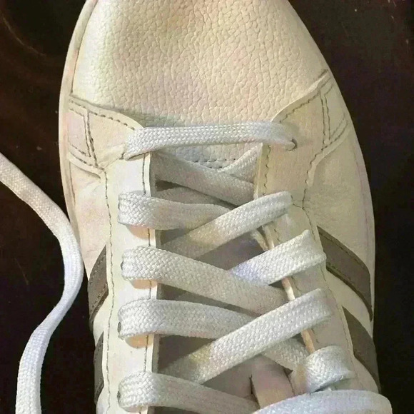 EUC Men’s Adidas Grand Court 2.0 Sneakers. 
Men’s Size 8. - Picture 7 of 7